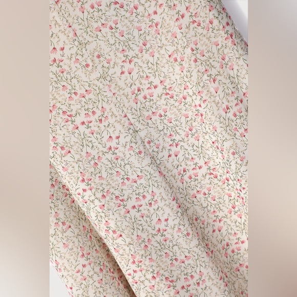 Ivory Floral Print Sleeveless Midi Dress - Picture 2 of 11